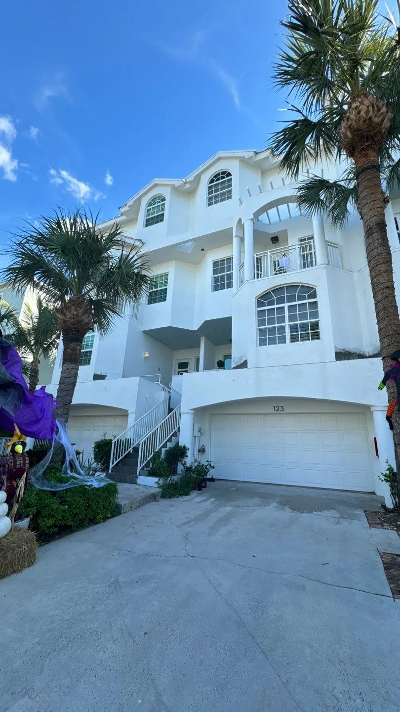 Jupiter Key townhome exterior
