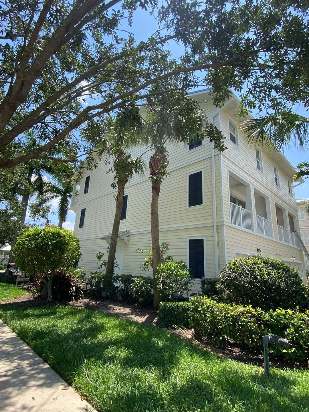 Three-story building at Mallory Creek