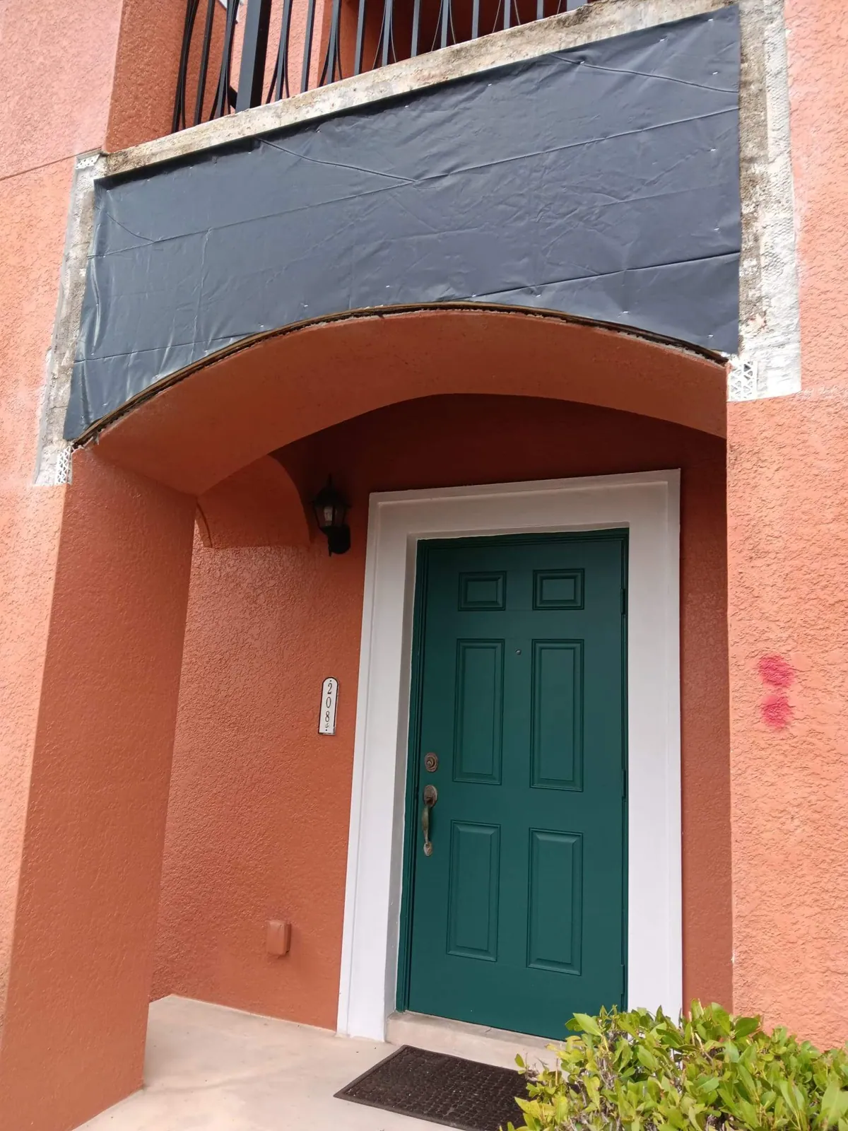 Arched entry at Orchid Grove