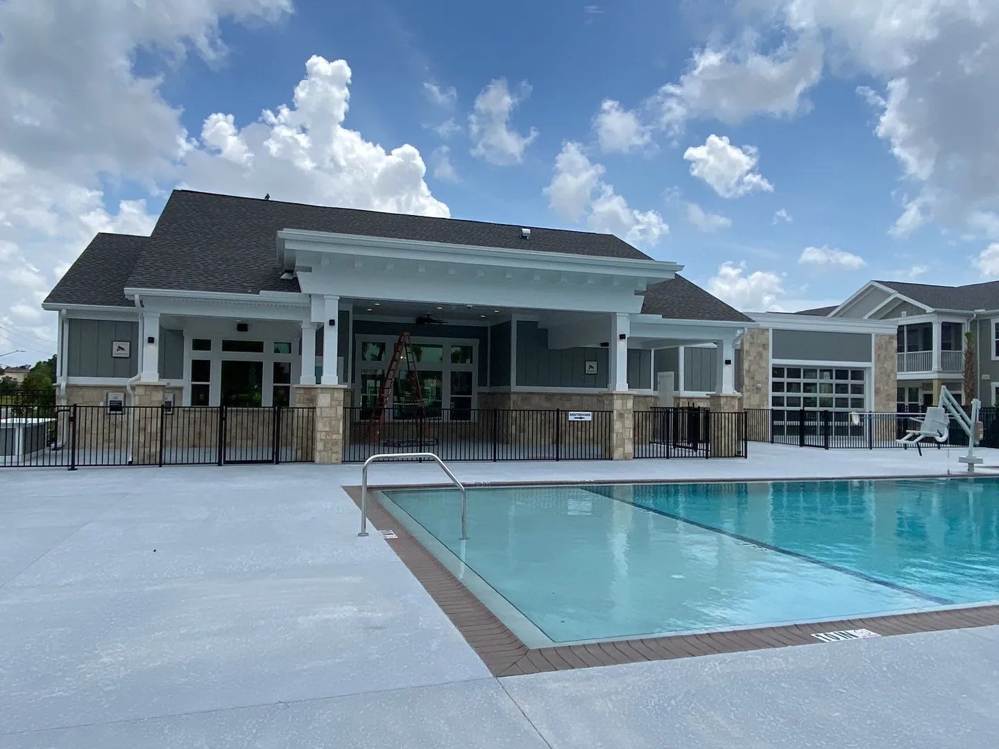 Clubhouse and pool at Springs at Daniels, Fort Myers